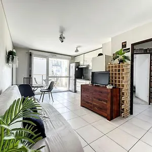 Appartement Le Central-4 Personnes-parking, Annemasse
